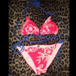 2 Piece HOT PINK Floral bikini👙